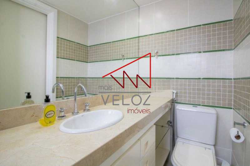 Apartamento à venda com 3 quartos, 121m² - Foto 18