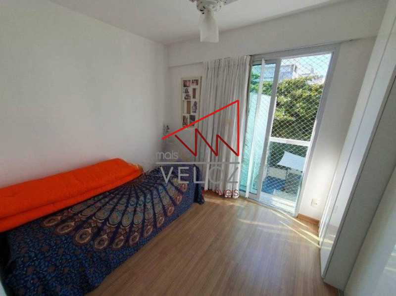 Apartamento à venda com 3 quartos, 121m² - Foto 27