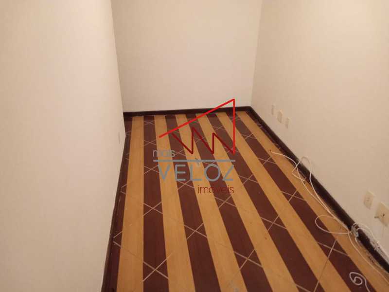 Apartamento à venda com 1 quarto, 30m² - Foto 4