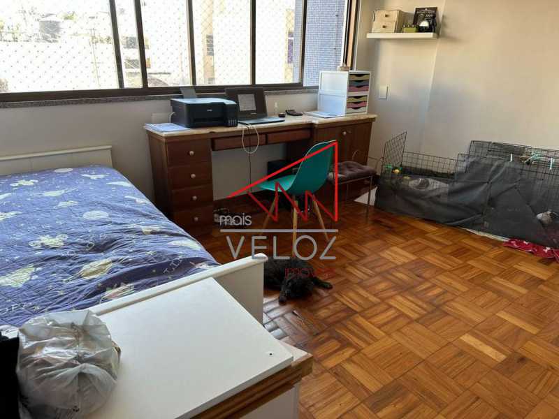 Apartamento à venda com 3 quartos, 160m² - Foto 10