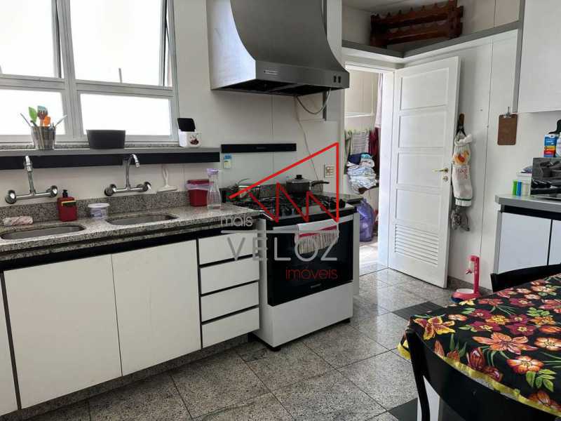 Apartamento à venda com 3 quartos, 160m² - Foto 16