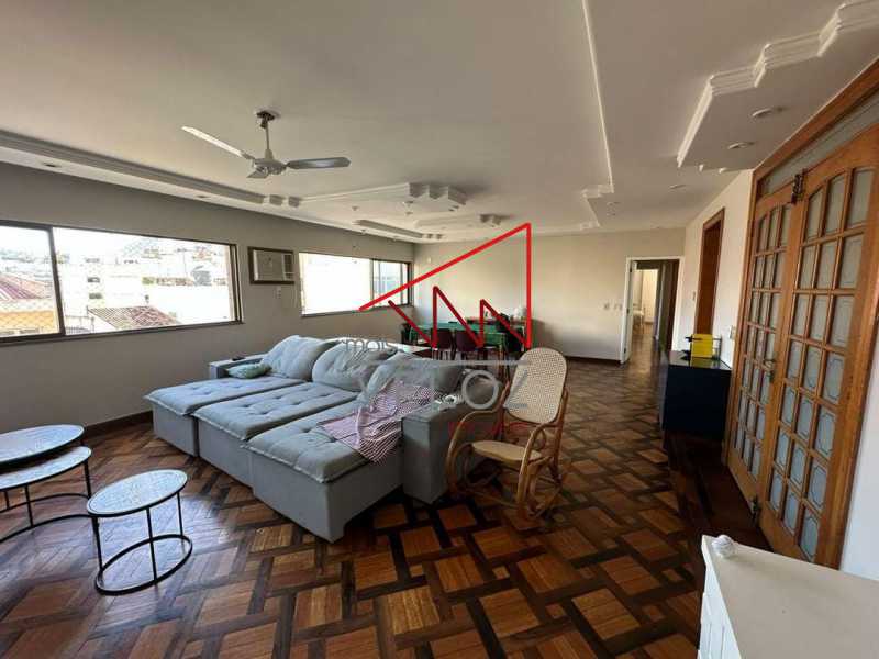 Apartamento à venda com 3 quartos, 160m² - Foto 1