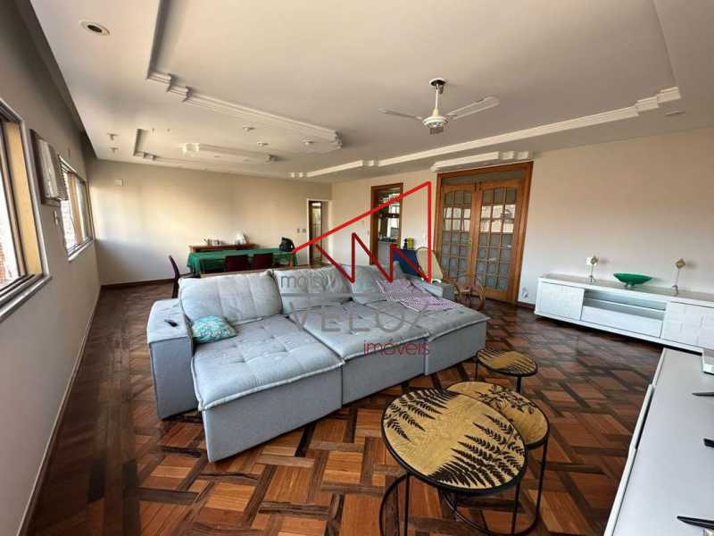 Apartamento à venda com 3 quartos, 160m² - Foto 25