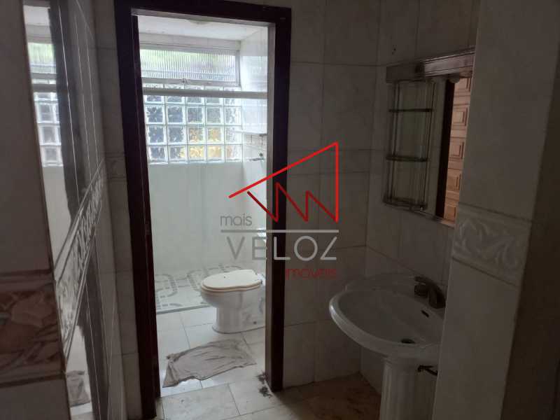 Casa de Condomínio à venda com 4 quartos, 250m² - Foto 29