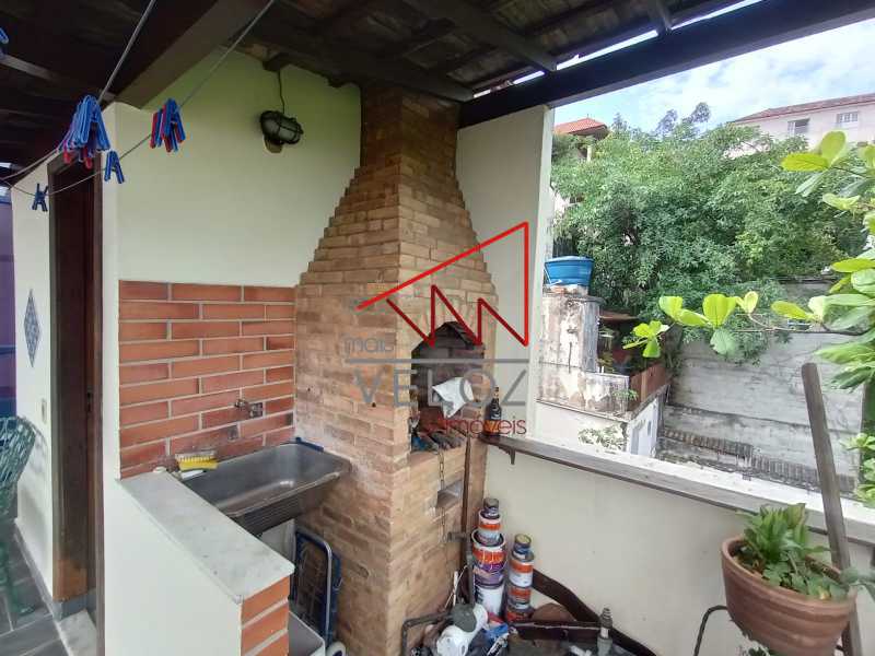 Casa à venda com 4 quartos, 130m² - Foto 2