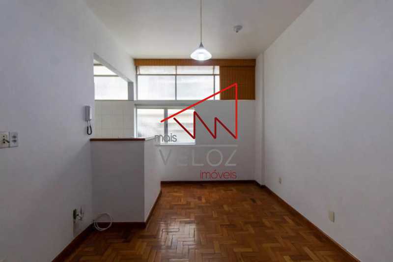 Apartamento à venda com 1 quarto, 40m² - Foto 2