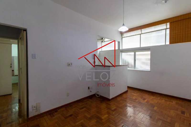 Apartamento à venda com 1 quarto, 40m² - Foto 1