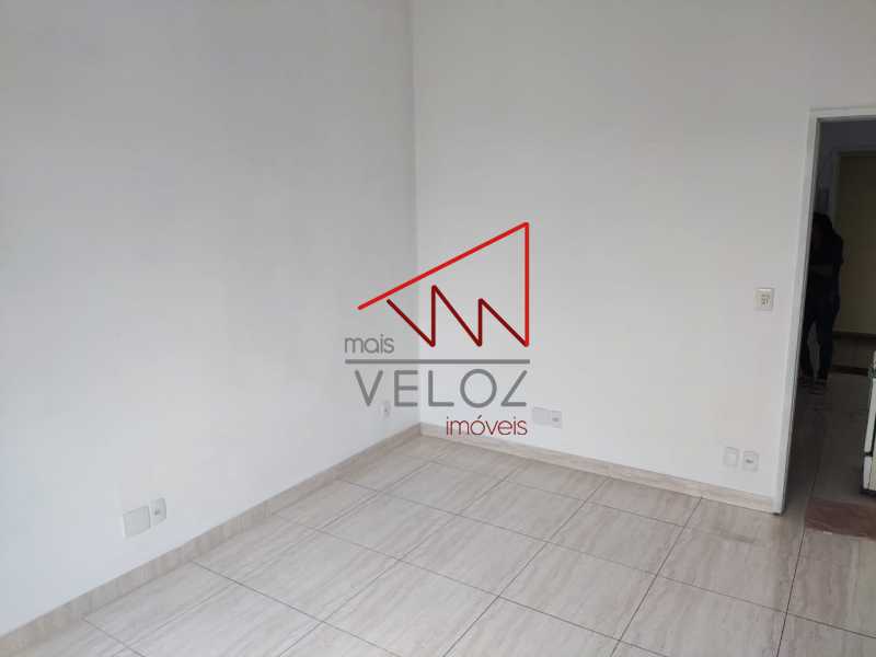 Apartamento à venda com 1 quarto, 30m² - Foto 3