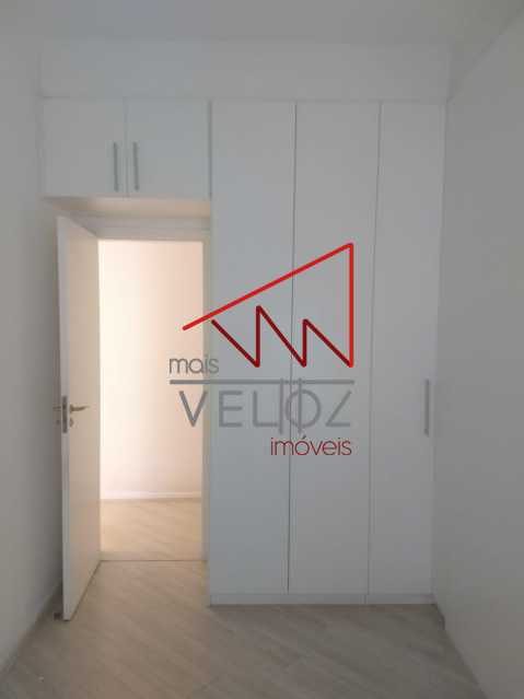 Apartamento à venda com 2 quartos, 78m² - Foto 14