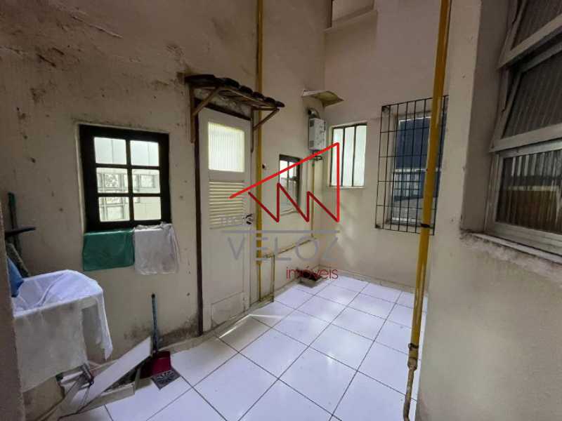 Apartamento à venda com 1 quarto, 48m² - Foto 13