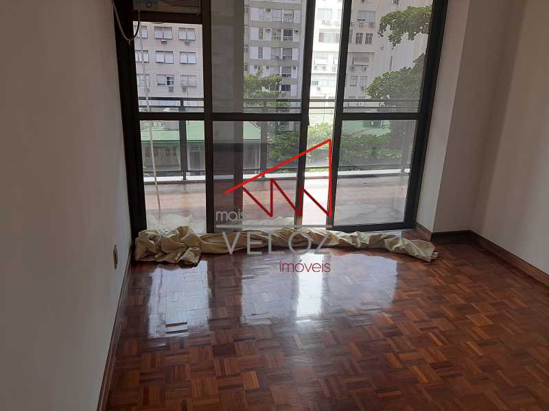 Apartamento à venda com 3 quartos, 170m² - Foto 11