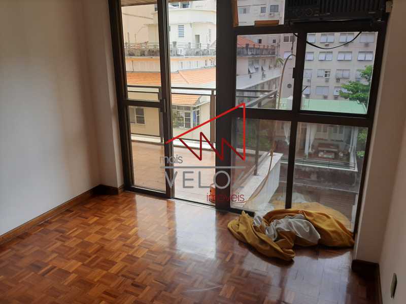 Apartamento à venda com 3 quartos, 170m² - Foto 14