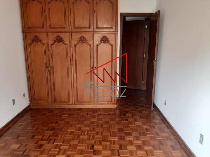 Apartamento à venda com 3 quartos, 170m² - Foto 15