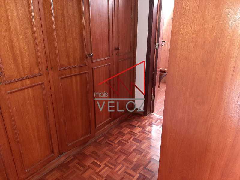 Apartamento à venda com 3 quartos, 170m² - Foto 16