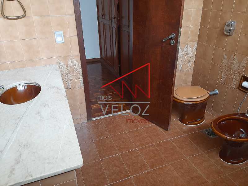 Apartamento à venda com 3 quartos, 170m² - Foto 18