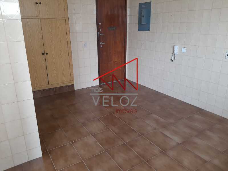 Apartamento à venda com 3 quartos, 170m² - Foto 27