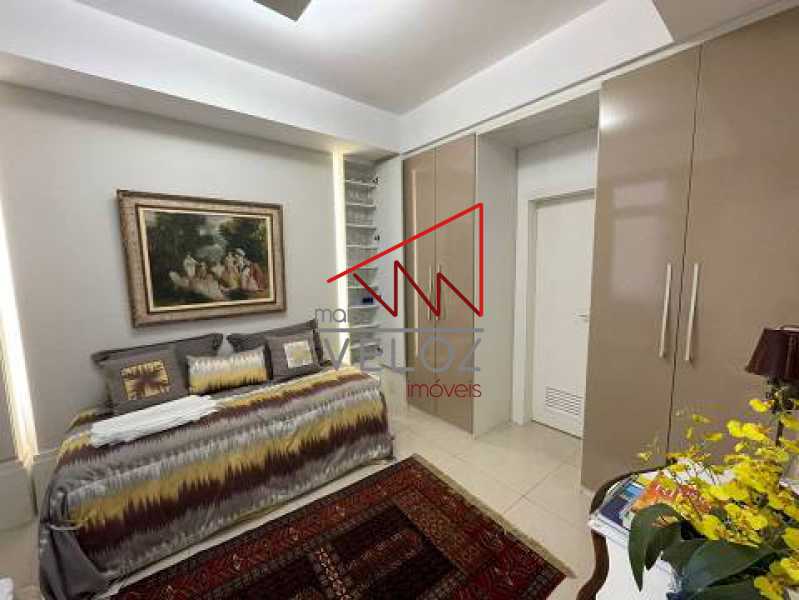 Apartamento à venda com 3 quartos, 140m² - Foto 10