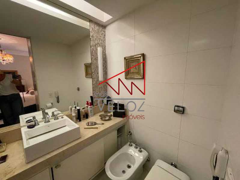 Apartamento à venda com 3 quartos, 140m² - Foto 14