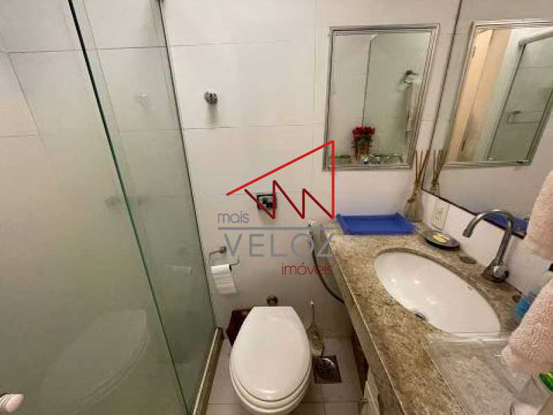 Apartamento à venda com 3 quartos, 140m² - Foto 21