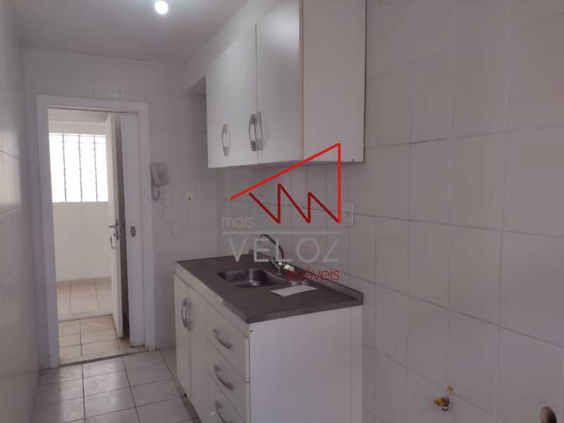 Apartamento à venda com 2 quartos, 60m² - Foto 16