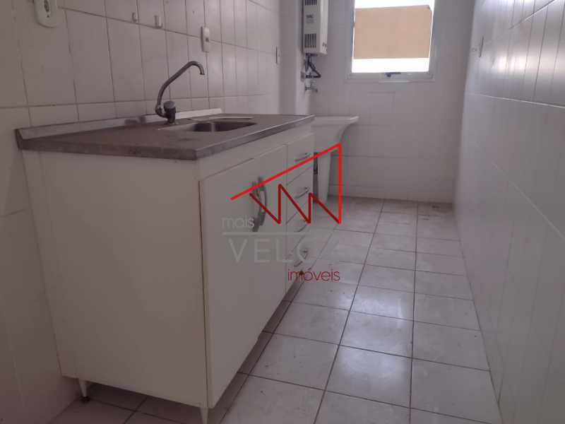 Apartamento à venda com 2 quartos, 60m² - Foto 18