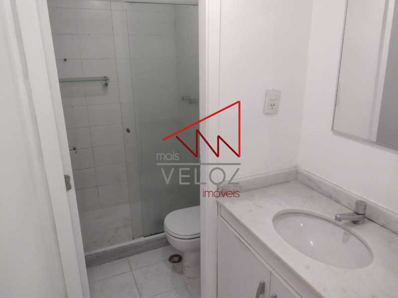 Apartamento à venda com 2 quartos, 60m² - Foto 28