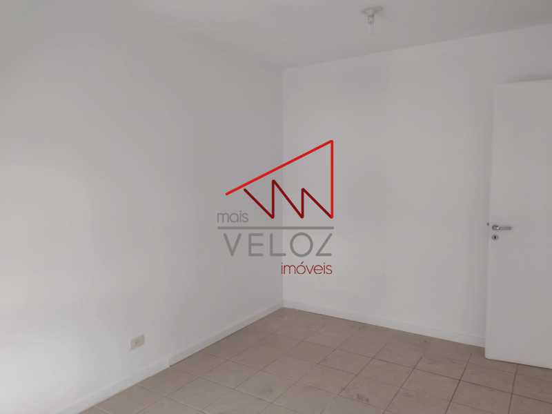 Apartamento à venda com 2 quartos, 60m² - Foto 9