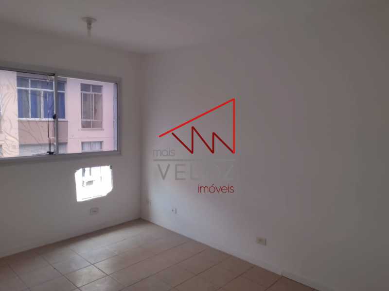 Apartamento à venda com 2 quartos, 60m² - Foto 11