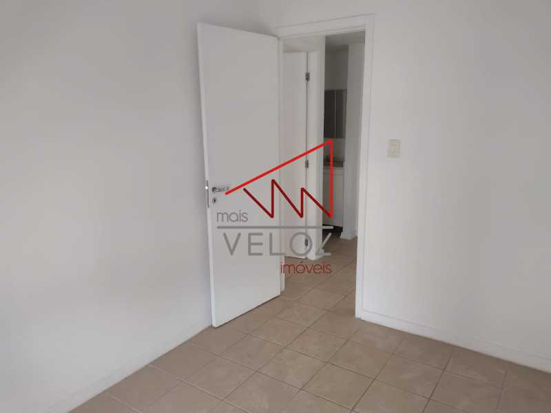 Apartamento à venda com 2 quartos, 60m² - Foto 13