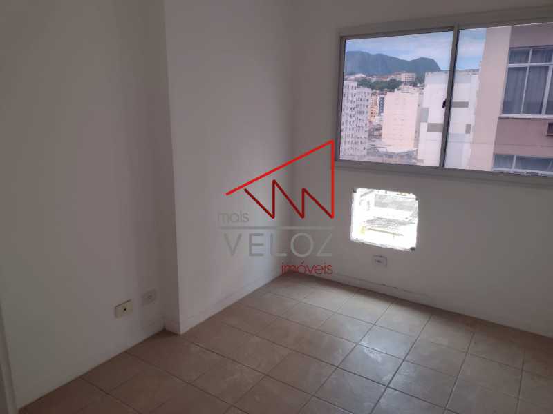 Apartamento à venda com 2 quartos, 60m² - Foto 12