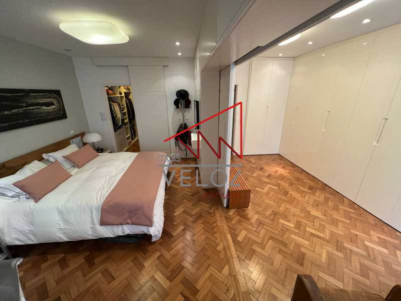 Apartamento à venda com 4 quartos, 250m² - Foto 13