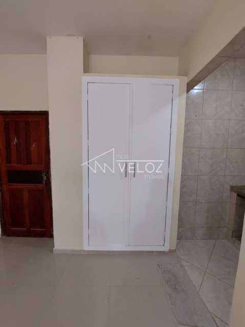 Apartamento à venda com 1 quarto, 32m² - Foto 2