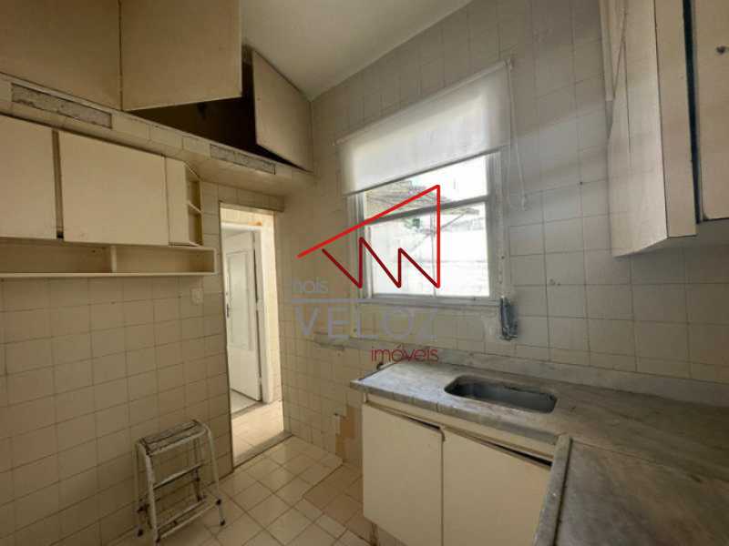 Apartamento à venda com 2 quartos, 49m² - Foto 17