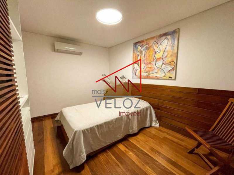 Apartamento à venda com 3 quartos, 160m² - Foto 17