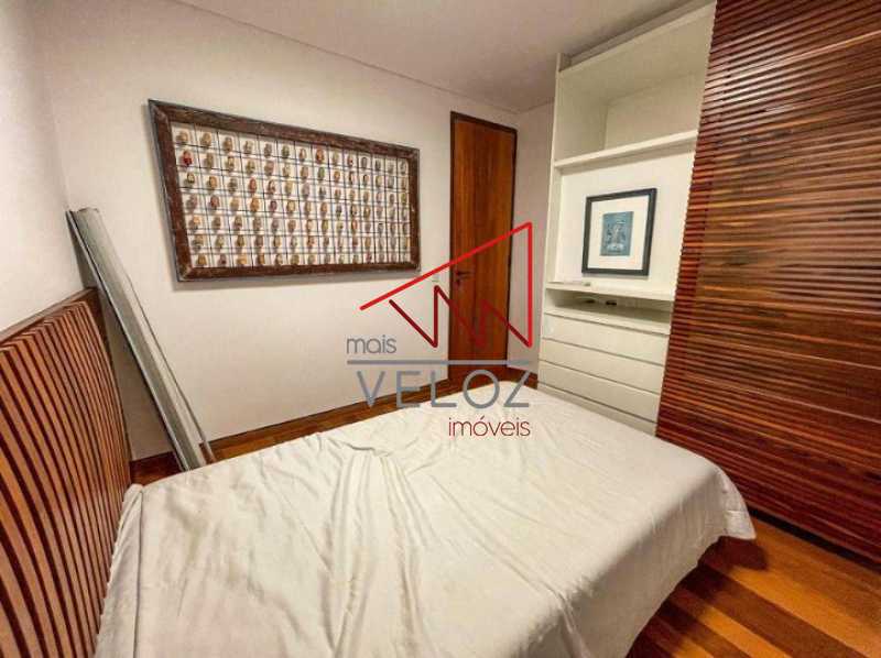 Apartamento à venda com 3 quartos, 160m² - Foto 19