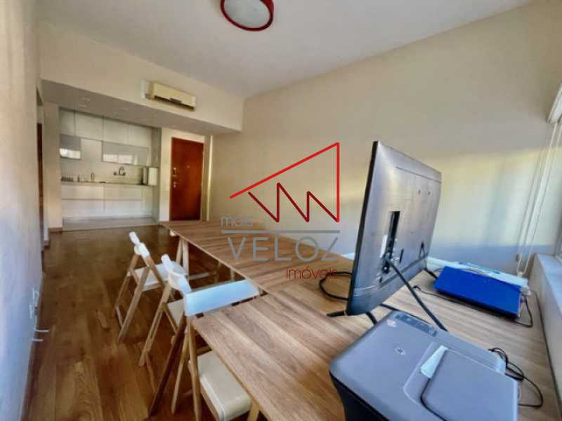 Apartamento à venda com 1 quarto, 50m² - Foto 6