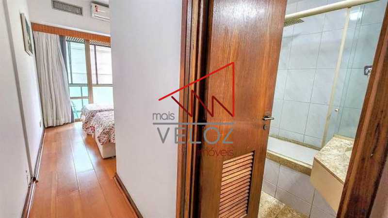 Apartamento à venda com 2 quartos, 66m² - Foto 15