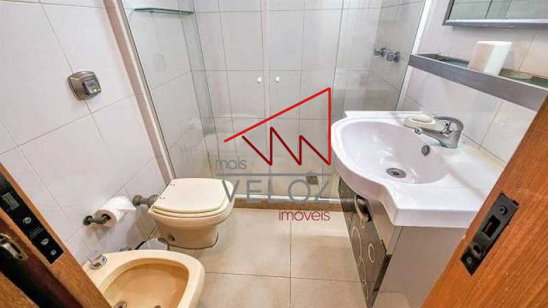 Apartamento à venda com 2 quartos, 66m² - Foto 20