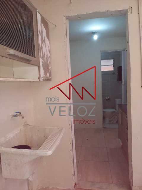 Apartamento à venda com 2 quartos, 64m² - Foto 17