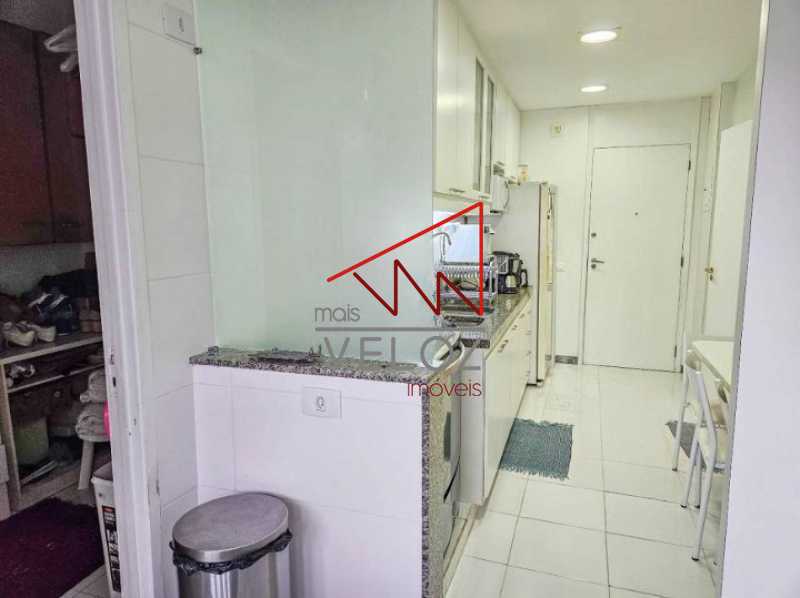 Apartamento à venda com 3 quartos, 114m² - Foto 19