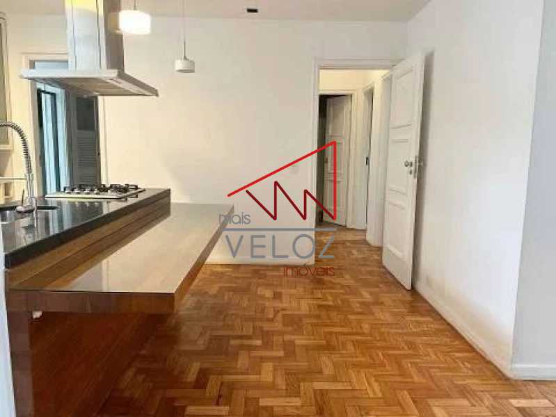 Apartamento à venda com 2 quartos, 105m² - Foto 7