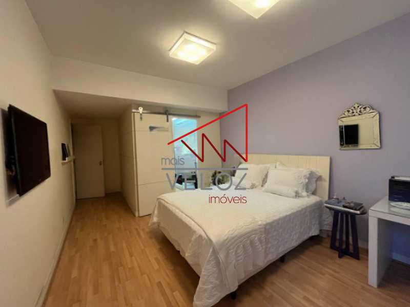 Apartamento à venda com 4 quartos, 335m² - Foto 9