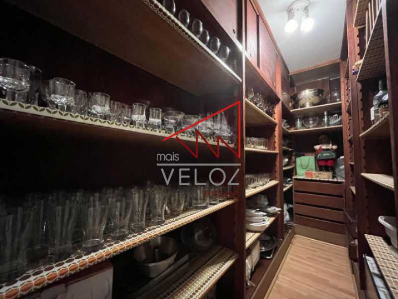 Apartamento à venda com 4 quartos, 335m² - Foto 27