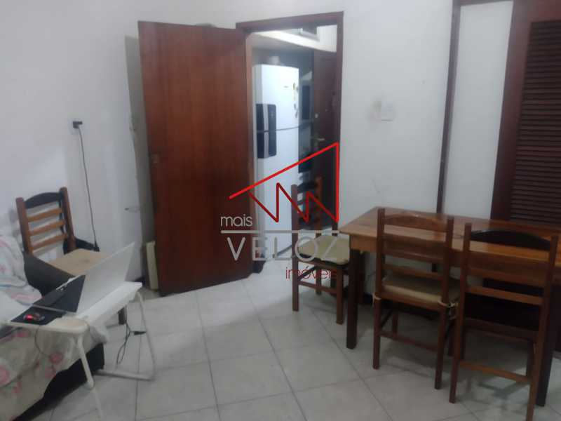 Kitnet e Studio à venda, 42m² - Foto 2