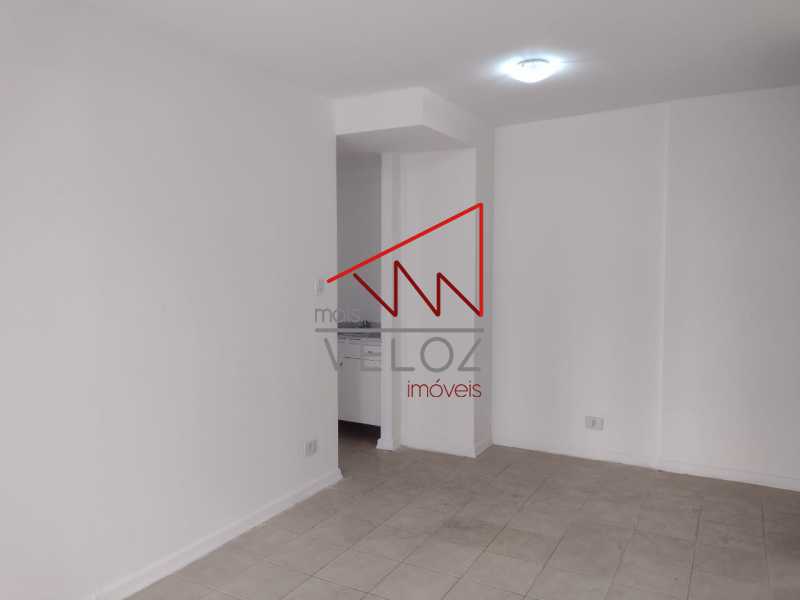 Apartamento à venda com 1 quarto, 49m² - Foto 4