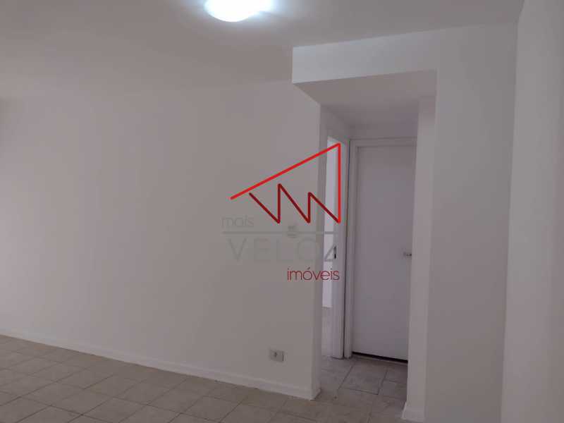 Apartamento à venda com 1 quarto, 49m² - Foto 6