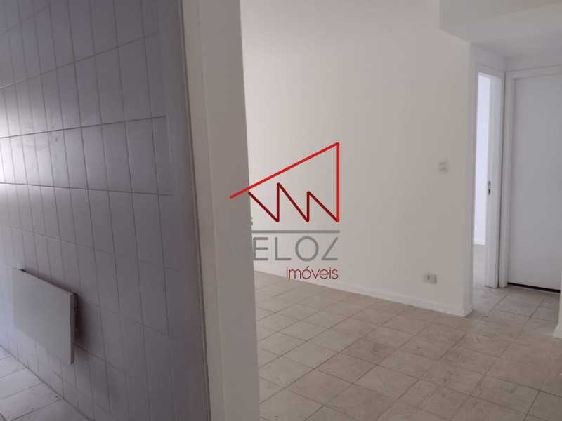 Apartamento à venda com 1 quarto, 49m² - Foto 12