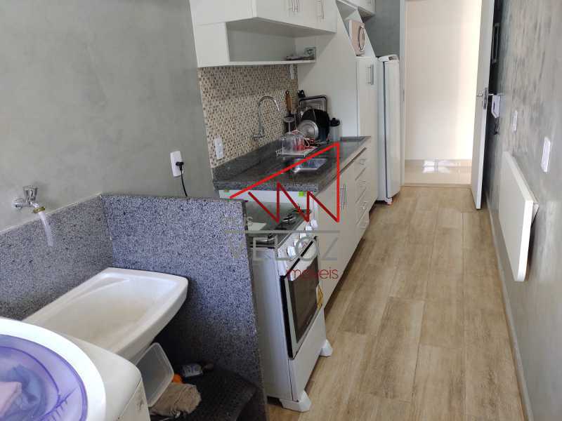 Apartamento à venda com 1 quarto, 59m² - Foto 12