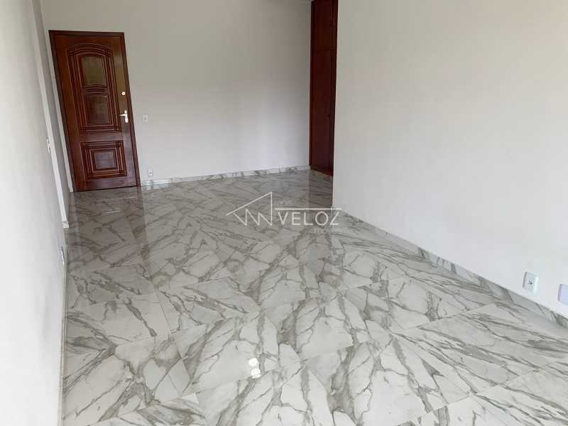 Apartamento à venda com 4 quartos, 64m² - Foto 2