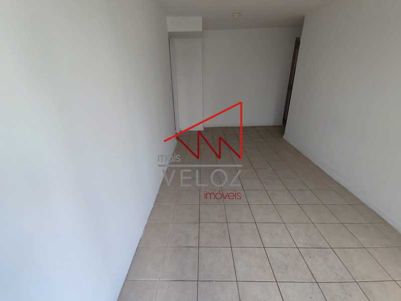 Apartamento à venda com 1 quarto, 49m² - Foto 6